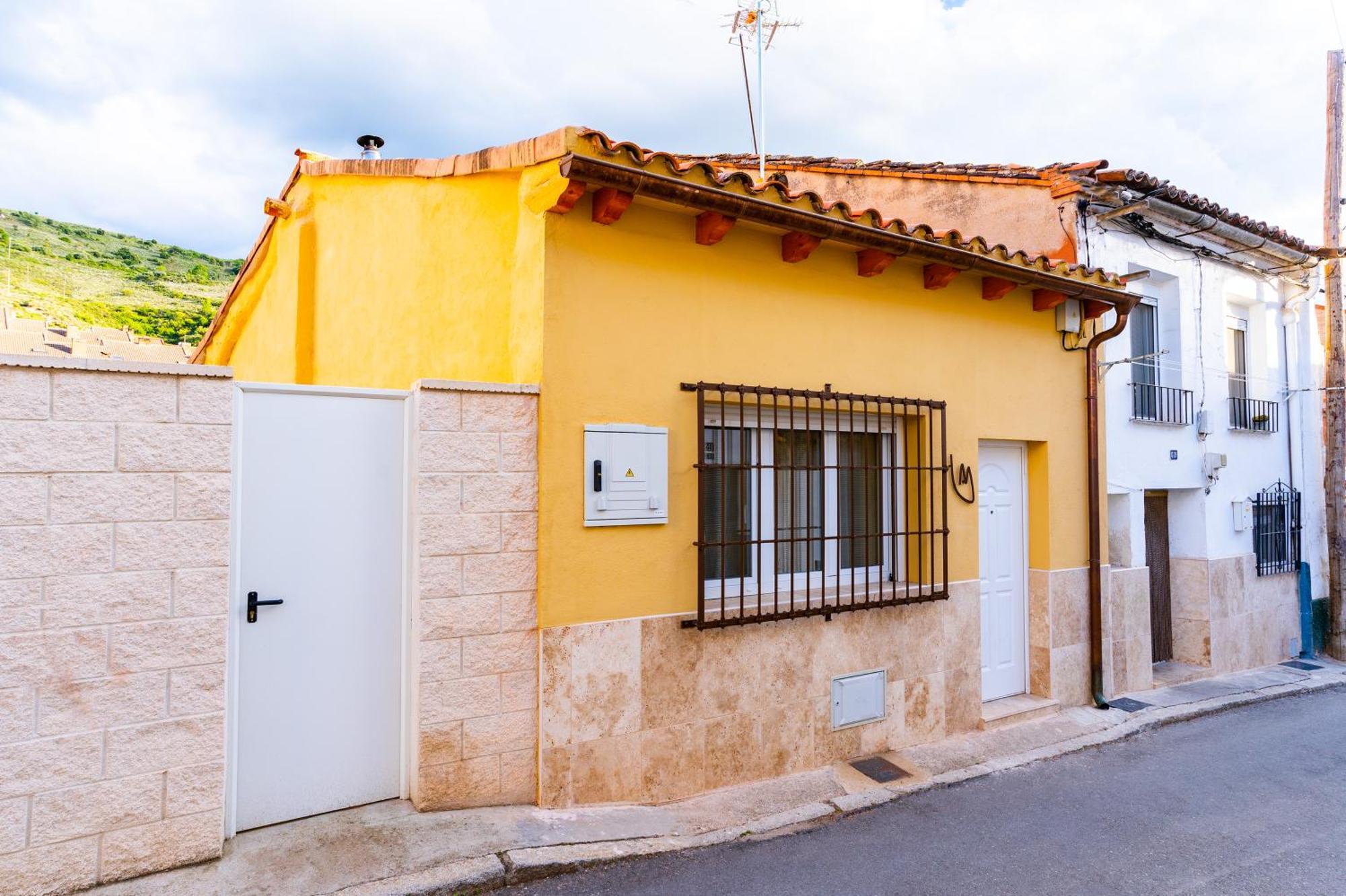 La Cochera De Mariano Chiloeches Exterior photo